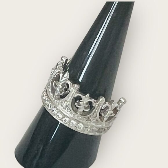 Silver crown design ring size 9 paved clear crystals & Stamped .925 - Picture 9 of 11